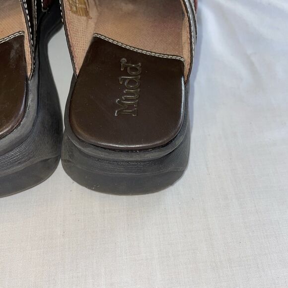 Mudd Casual Mules Women’s Size 7 Medium Brown Leather Slip On Comfort - Picture 12 of 12